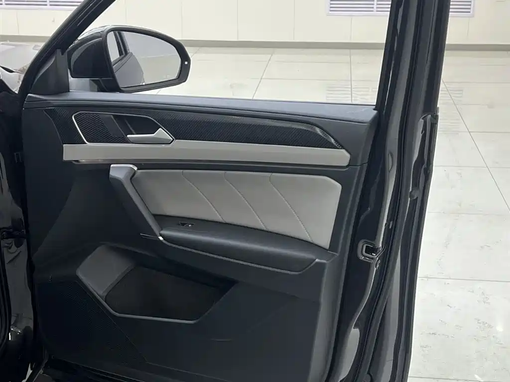 Volkswagen Tayron 2023 280TSI 2WD Luxury Plus Advanced Edition