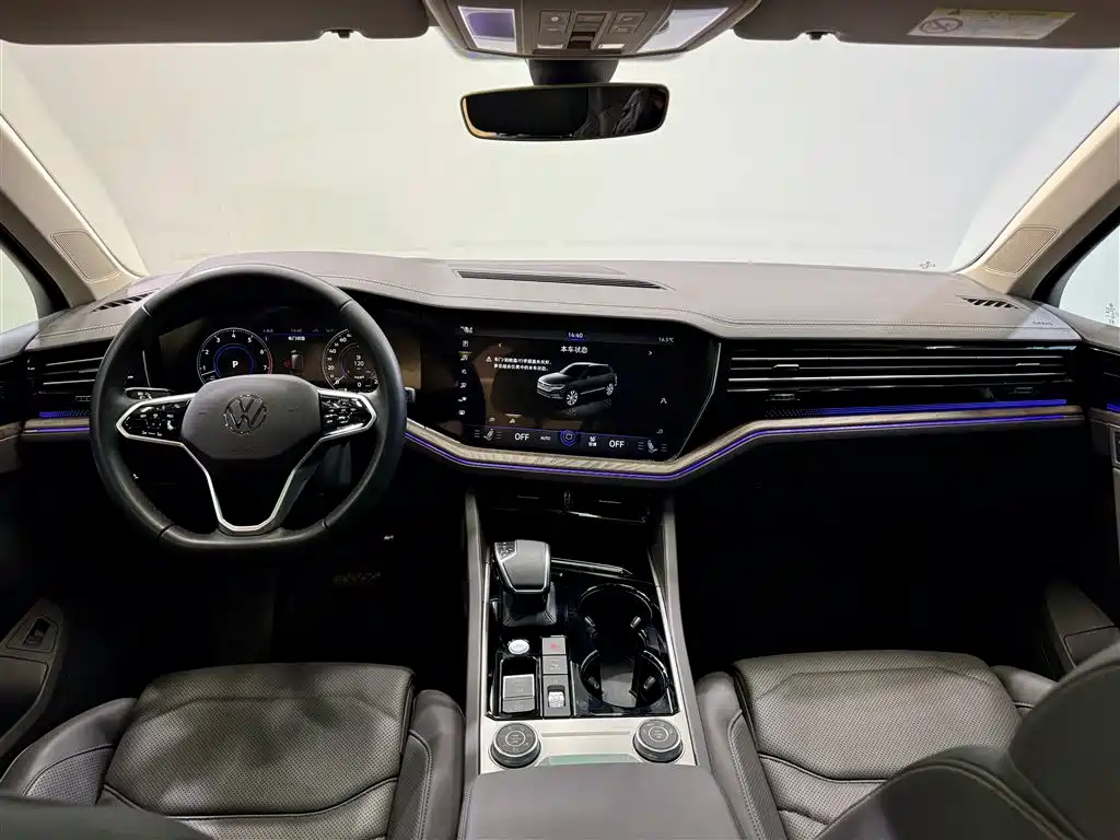 Touareg 2023 3.0TSI R-Line Black Edition