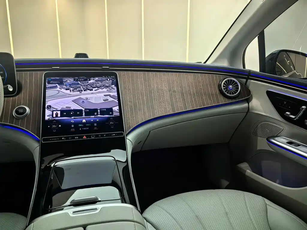 Mercedes-Benz EQE 500 4MATIC Pioneer Edition 2025