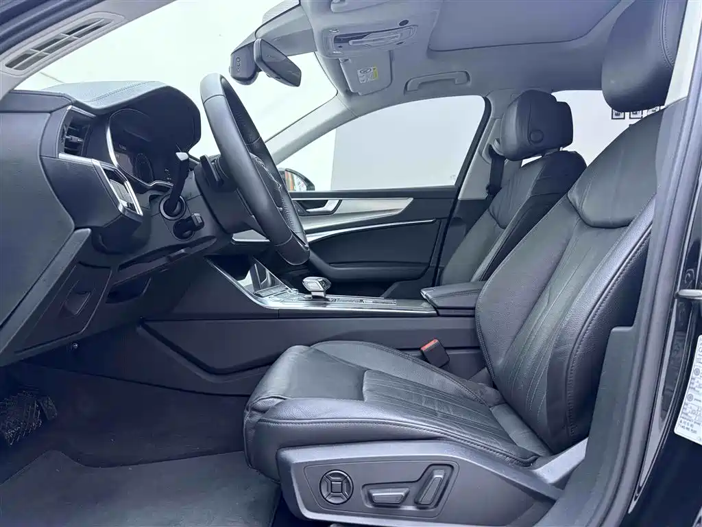 Audi A6L 2019 40 TFSI Luxury Elegant Trim
