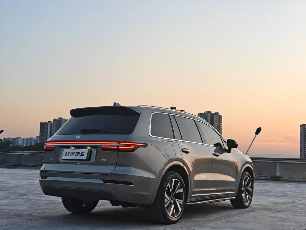 Li Auto ONE 2021 Extended-Range 6-Seater