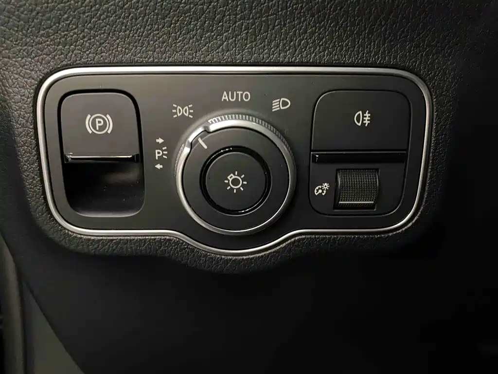 Mercedes-Benz GLB 2024 GLB 220 Dynamic