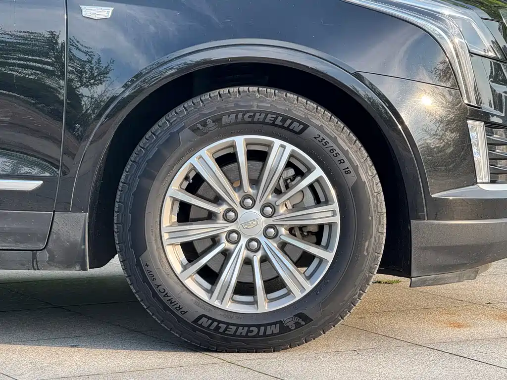 Cadillac XT5 2016 28T AWD Luxury