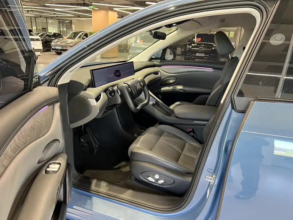 IM LS6 2025 Lingxi Intelligent Driving Edition