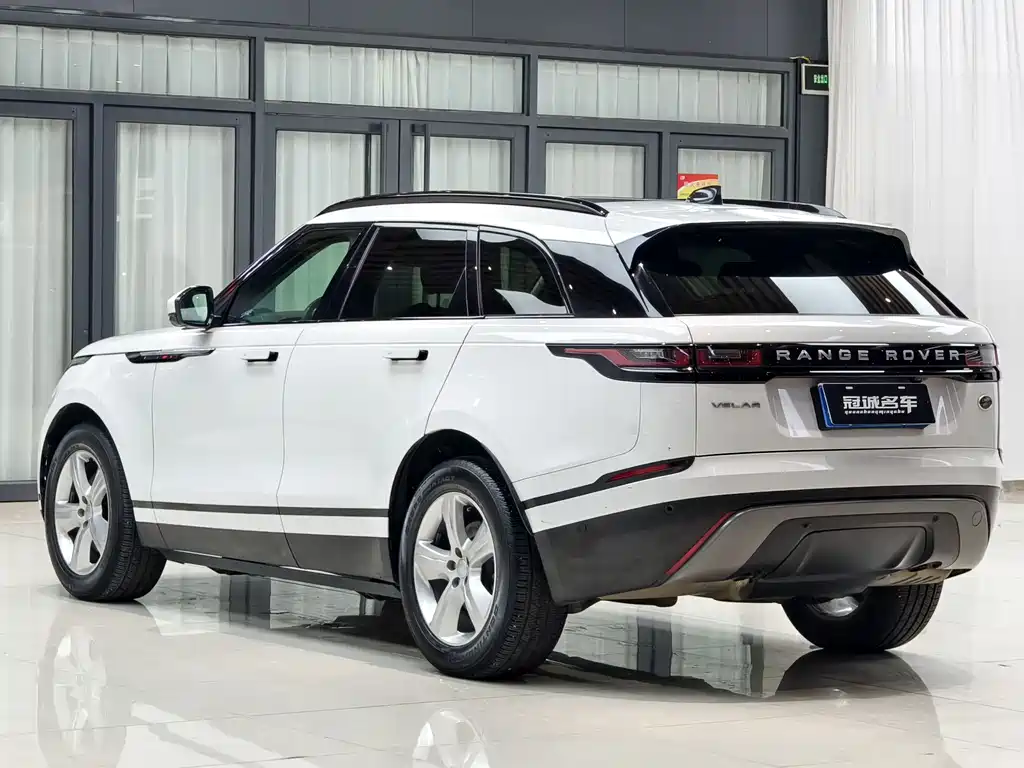 Range Rover Velar 2021 P250