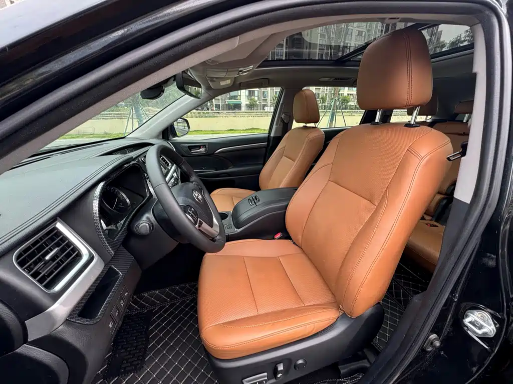 Highlander 2018 2.0T AWD Knight Edition 7-seater China VI