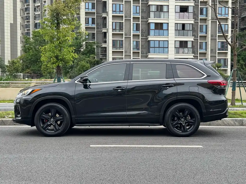 Highlander 2018 2.0T AWD Knight Edition 7-seater China VI