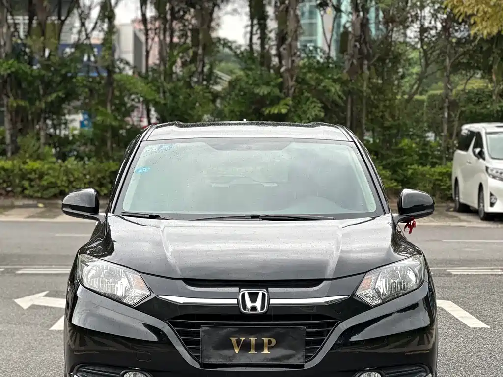Honda Vezel 2015 1.5L CVT 2WD Comfort