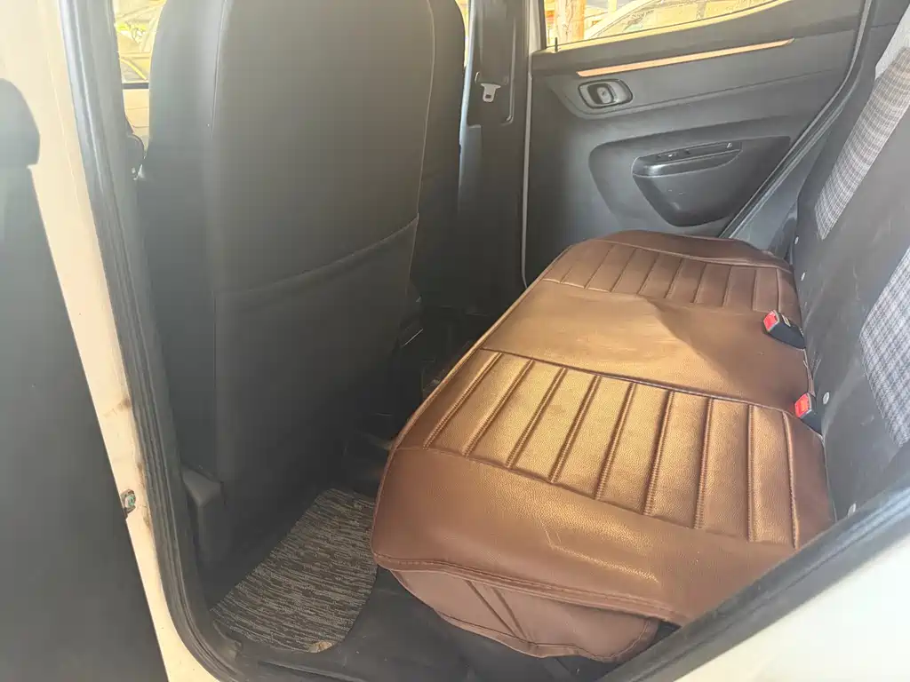 Dongfeng Aeolus EX1 2020 Base