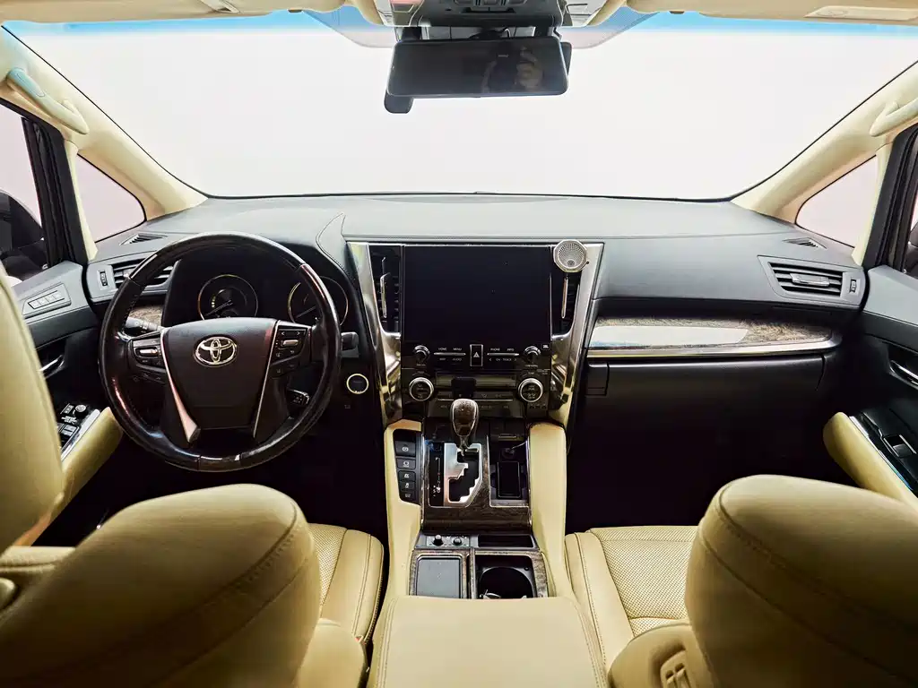 Toyota Alphard 2021 Hybrid 2.5L Premium Edition