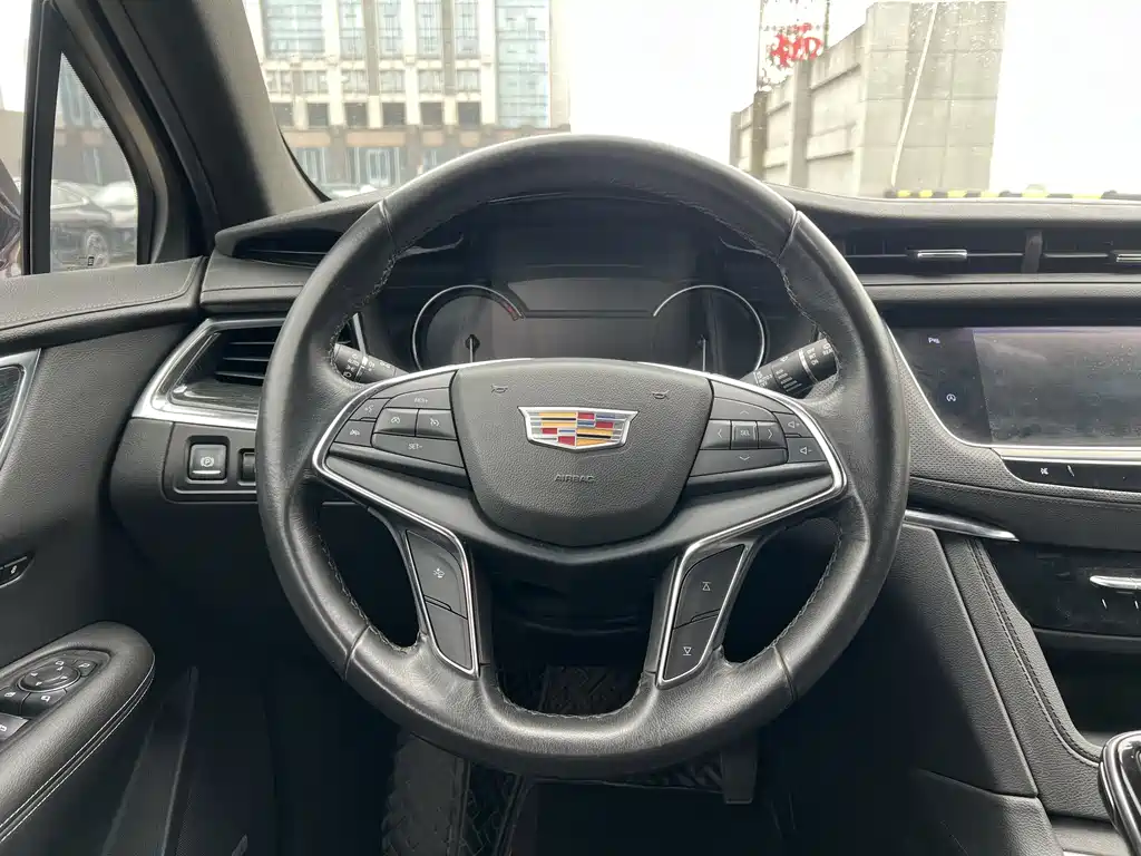 Cadillac XT5 2018 28T AWD Luxury