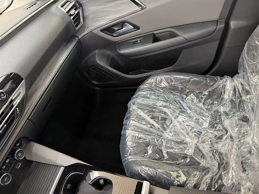 Citroën C5 X 2024 1.6T Shi Bufan