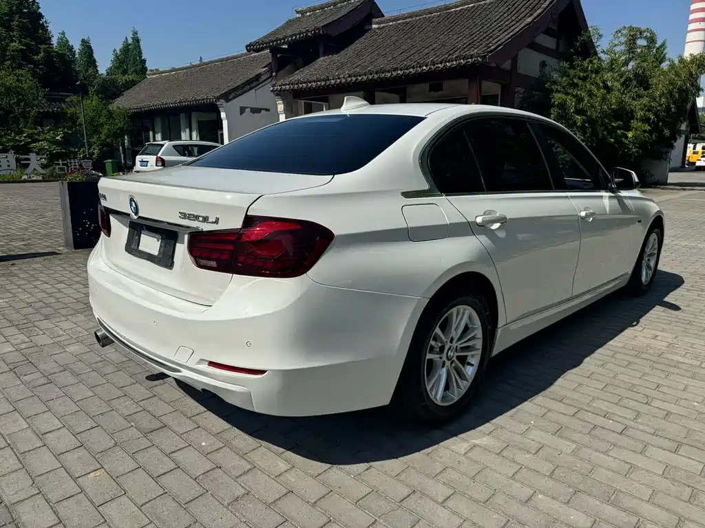 BMW 3 Series 2013 320Li Fashion Edition
