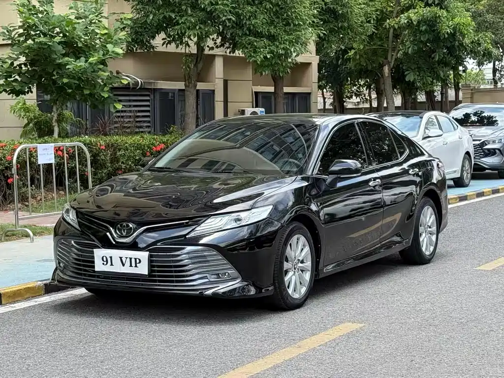 Toyota Camry 2018 2.0G Luxury Edition