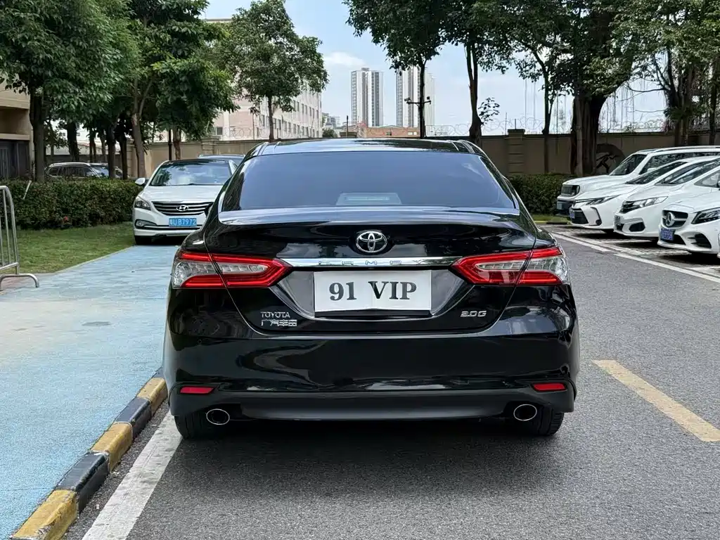 Toyota Camry 2018 2.0G Luxury Edition
