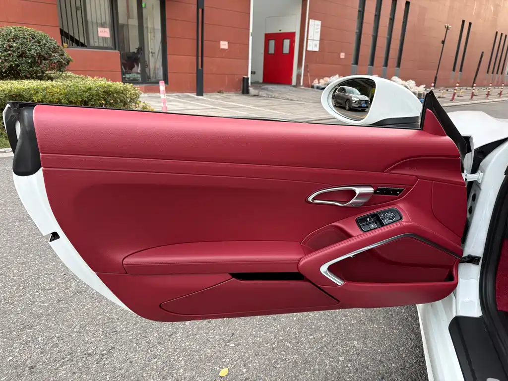 Porsche 718 Boxster 2.0T