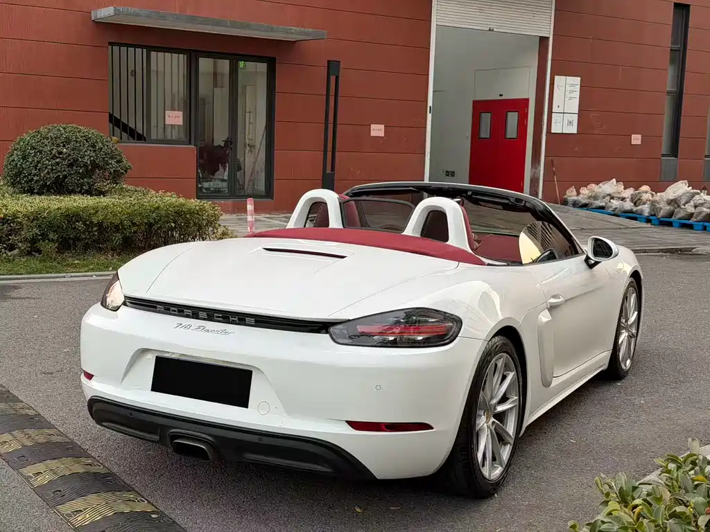 Porsche 718 Boxster 2.0T