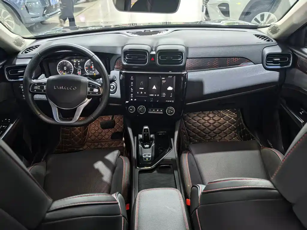 Lynk & Co 02 2018 1.5T DCT FWD Yao Pro China V