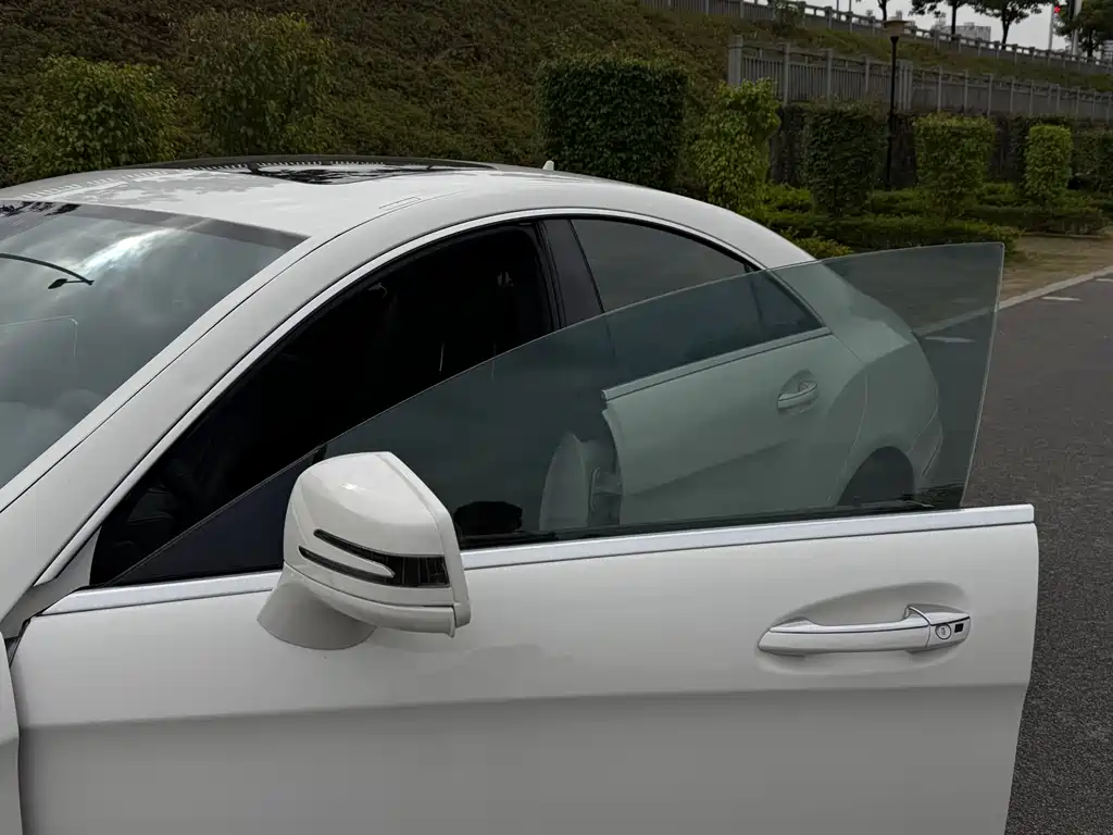 Mercedes-Benz CLS 300 CGI
