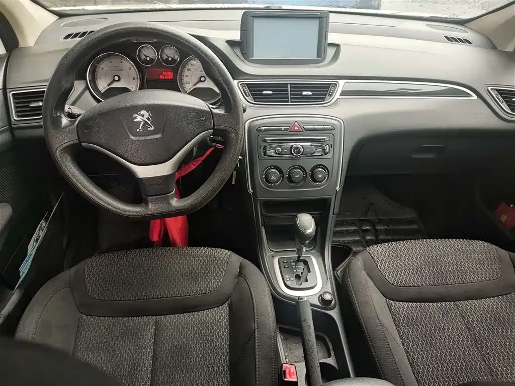 Peugeot 308 2012 1.6L Automatic Fashion Edition
