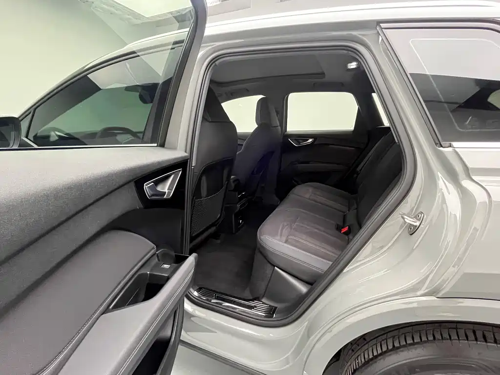 Audi Q4 e-tron 2023 40 e-tron Create Edition