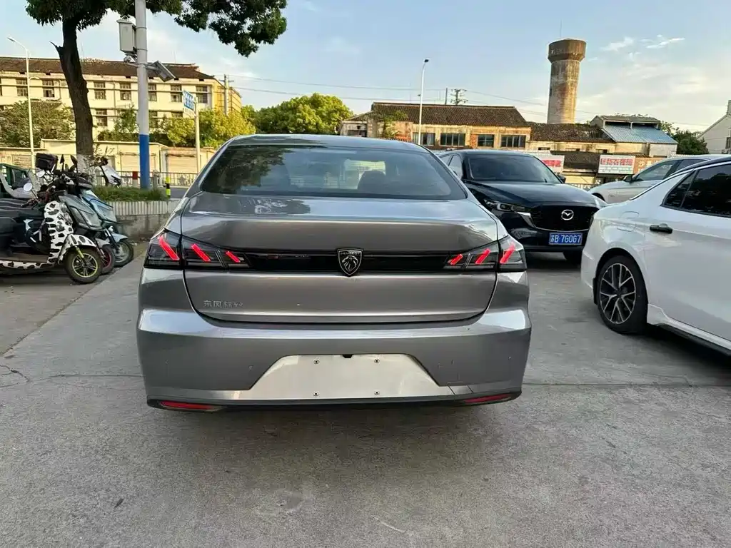 Peugeot 408 2022 1.6T Zhuiguang Edition
