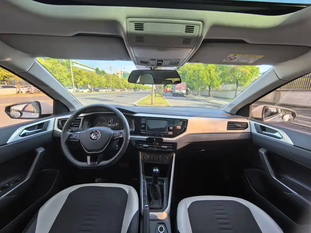 Volkswagen Polo Plus 2019 1.5L Automatic Colorful Tech Edition