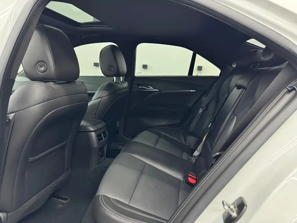 Cadillac CT4 2022 28T Luxury