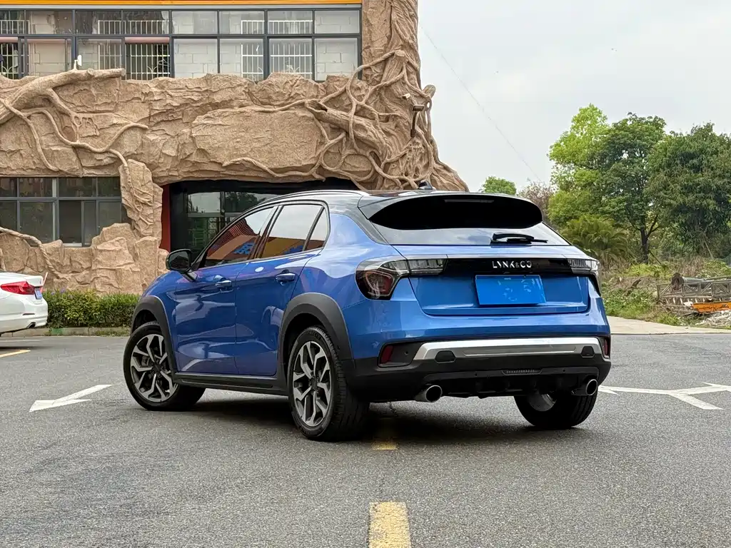 Lynk & Co 02 2018 2.0T DCT AWD Jin Pro Edition China V