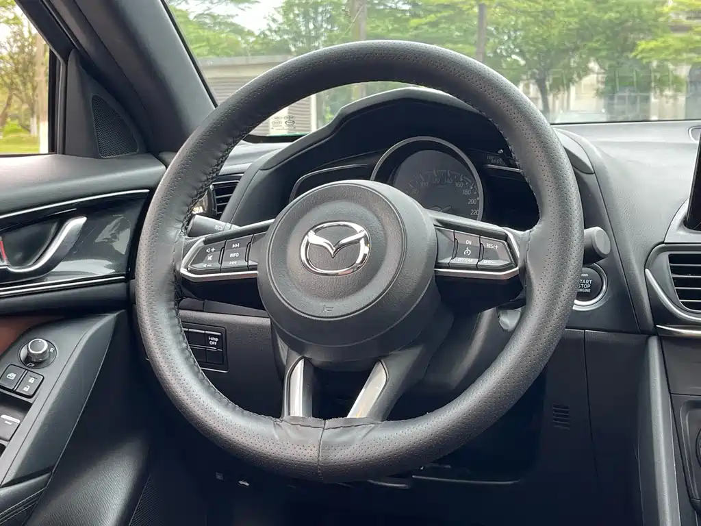 Mazda CX-4