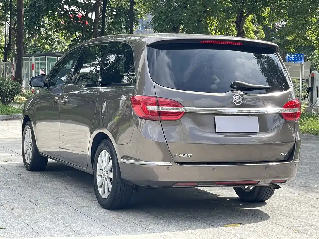 Buick GL8 2014 2.4L CT Luxury Business Comfort Edition