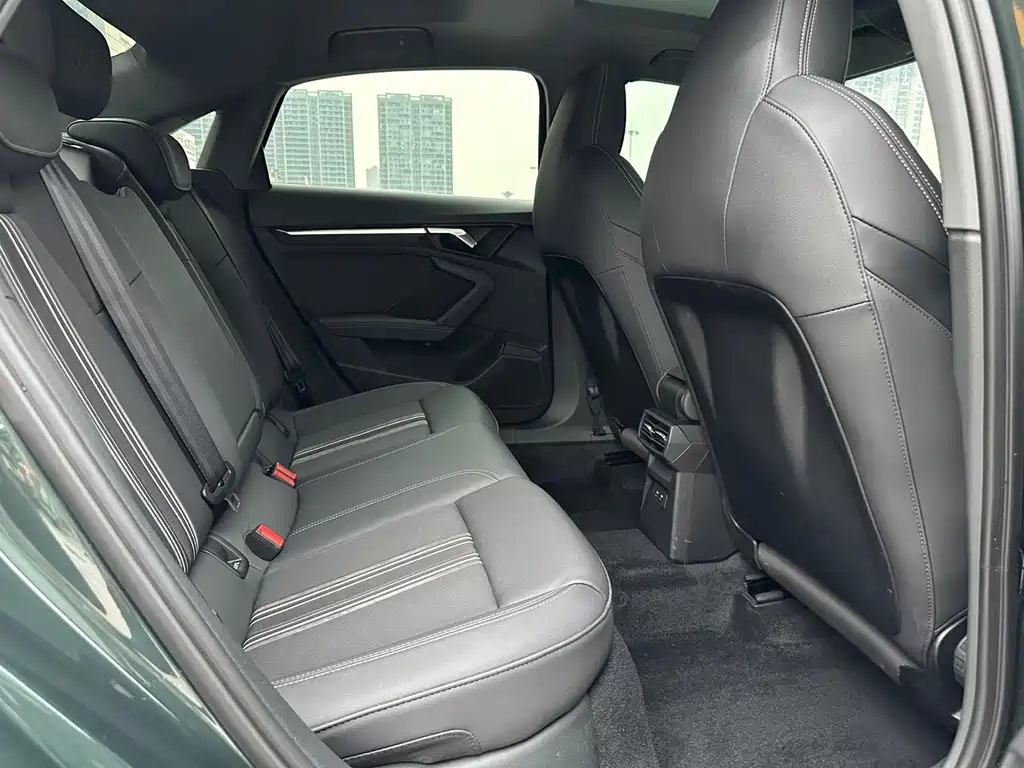 Audi A3L Limousine 35 TFSI Fashion Sport Edition 2023