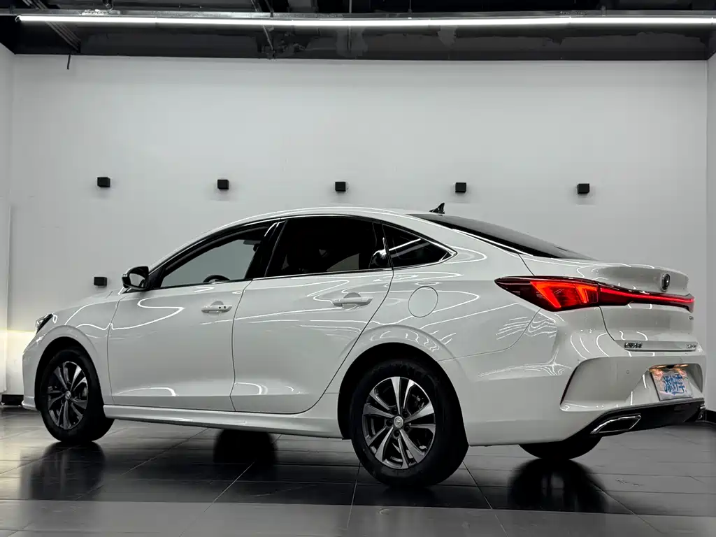 Changan Eado 2023 Changxiang Edition PLUS Blue Whale NE 1.4T GDI DCT Premium