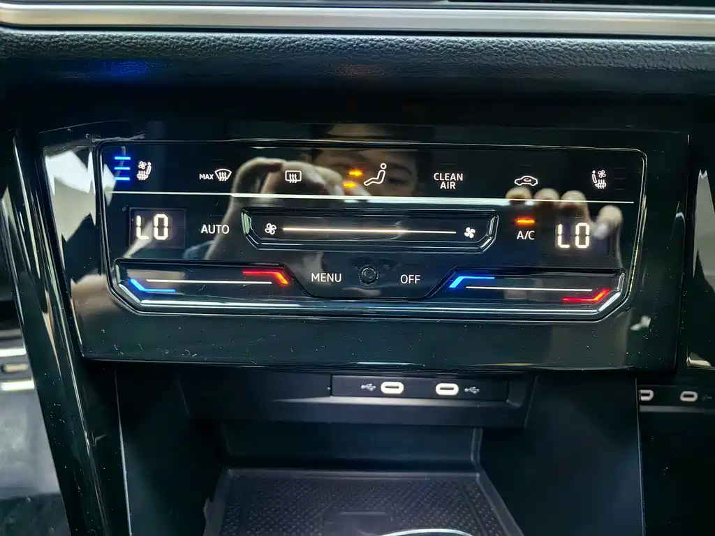 Volkswagen Tayron 2023 380TSI 4WD R-Line Pro