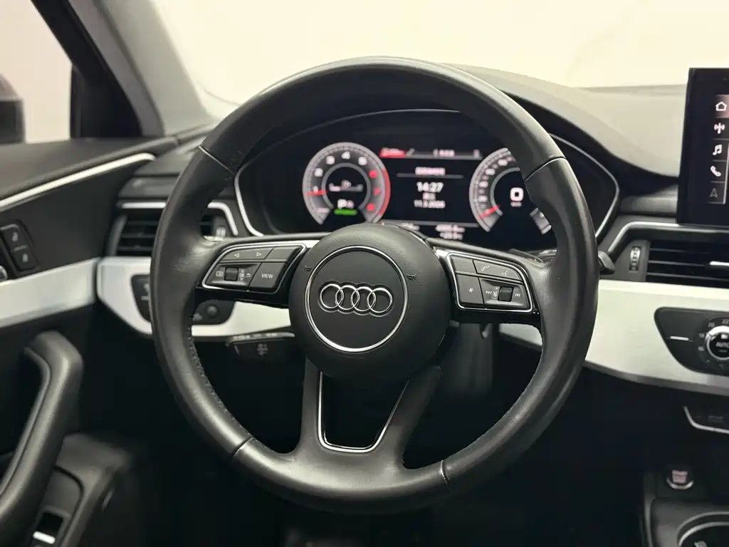 Audi A4L 2022 40 TFSI Fashion Dynamic