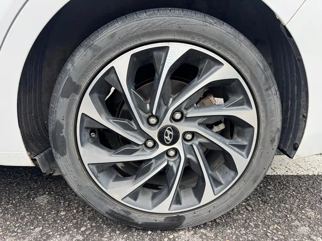 Hyundai Elantra 2020 1.5L CVT Zhixuan Elite