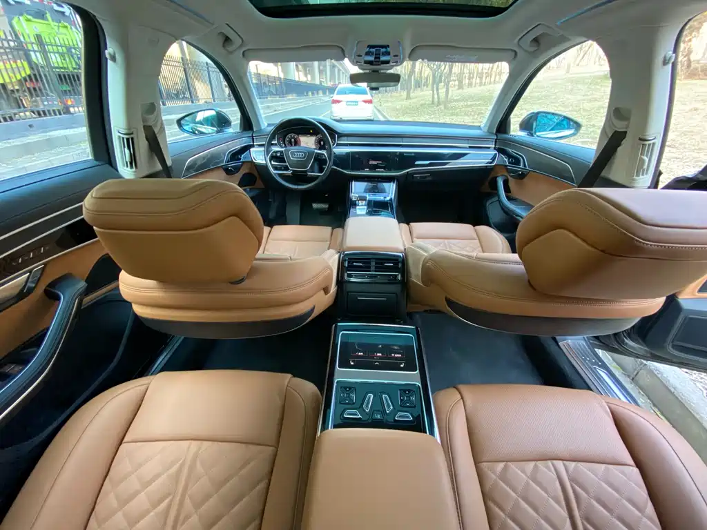 Audi A8L 50 TFSI quattro 2024