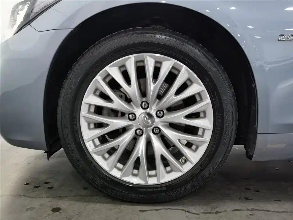 Infiniti Q70L 2019 2.0T Yuxiang Edition