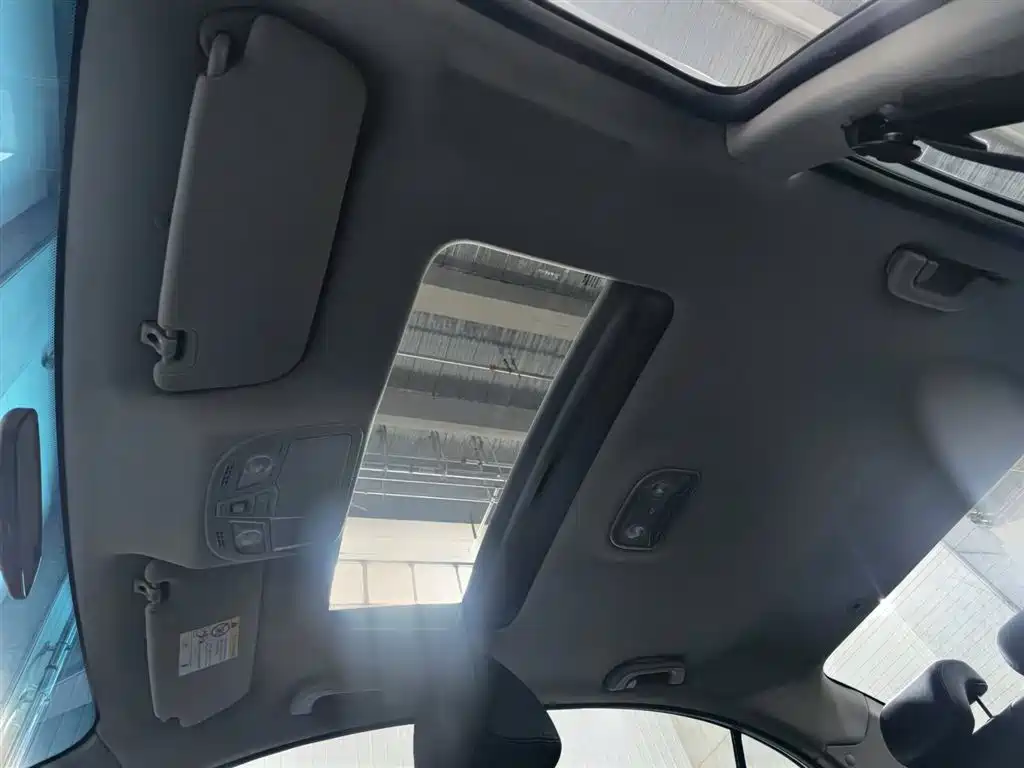 Emgrand New Energy 2017 1.5L PHEV Elite