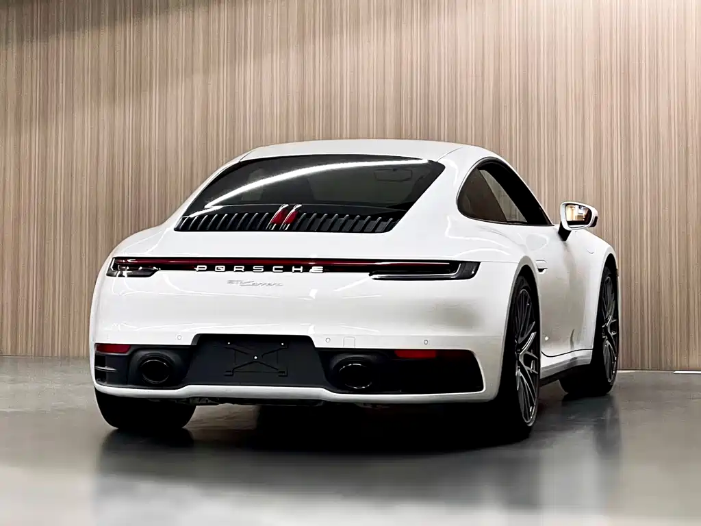 Porsche 911 2023 Carrera 3.0T
