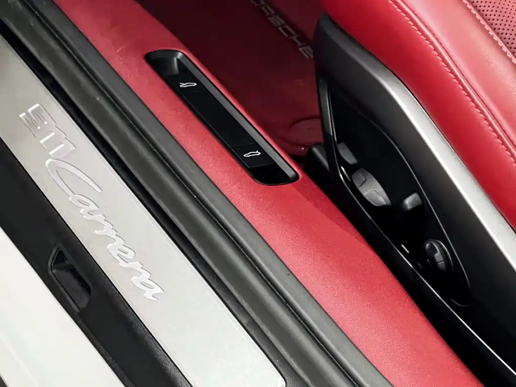 Porsche 911 2023 Carrera 3.0T