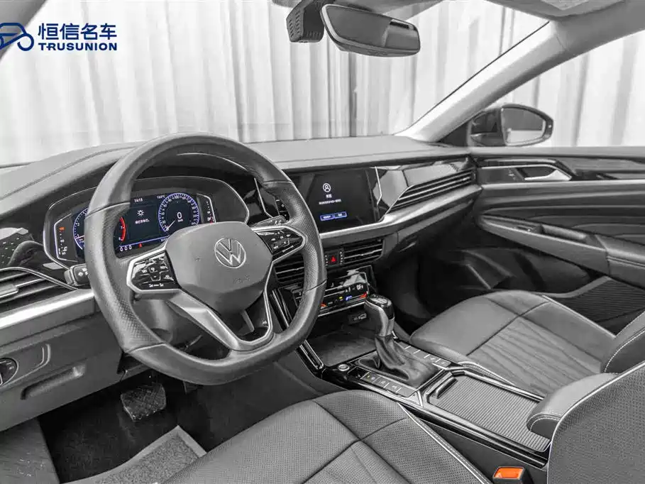 Volkswagen Passat 2022 330TSI Luxury Edition