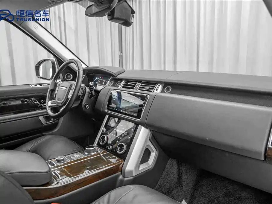 Range Rover 2021 3.0 L6 Vogue Edition