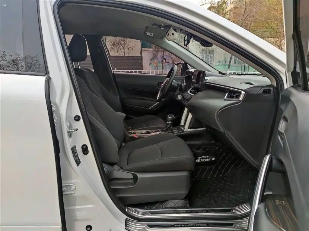Corolla Cross 2024 2.0L Pioneer Edition