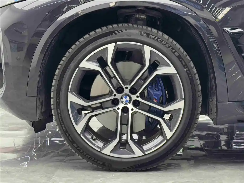 BMW X5 2026 xDrive 40Li M Sport Midnight Black Edition