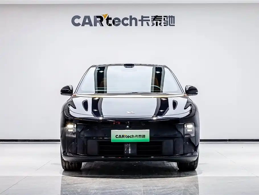 Li Auto i6 2025 AWD Standard Edition