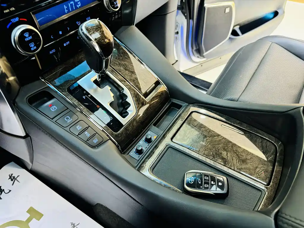 Alphard 2021 Hybrid 2.5L Premium Edition