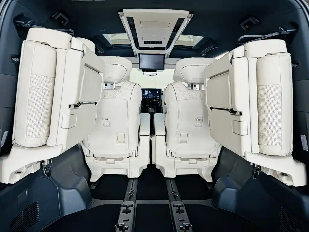 Toyota Vellfire 2024 Crown Hybrid 2.5L Supreme Executive Edition