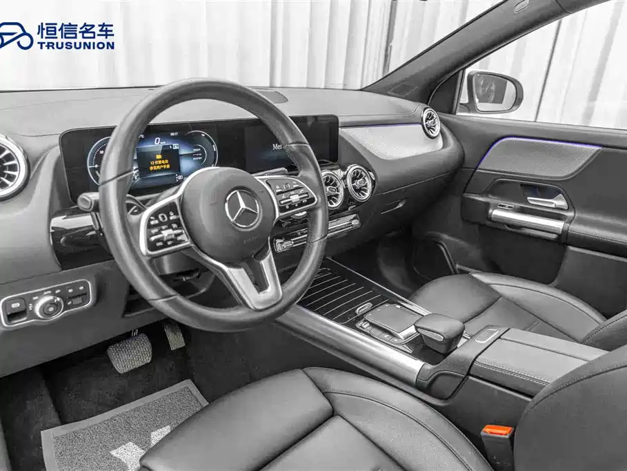 Mercedes-Benz GLA 200 2022