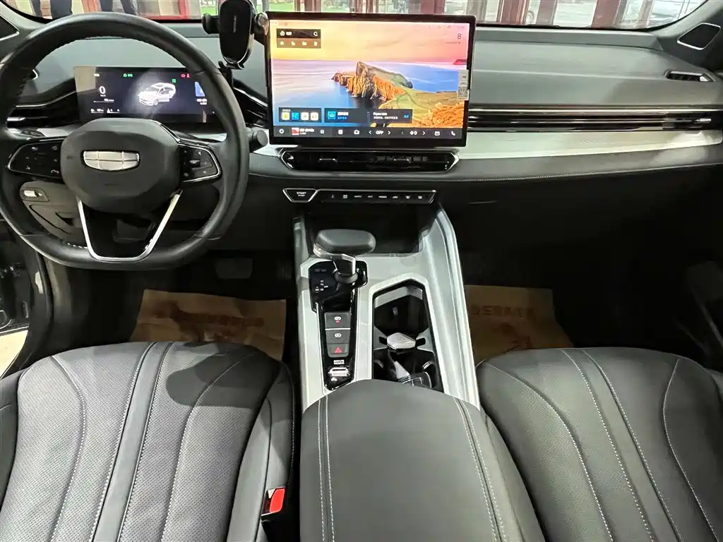 Geely Preface 2024 1.5TD Longteng Edition